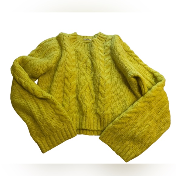 Mother Women Yellow Extended Sleeve Crop Cable Pullover Sweater - Picture 5 of 10